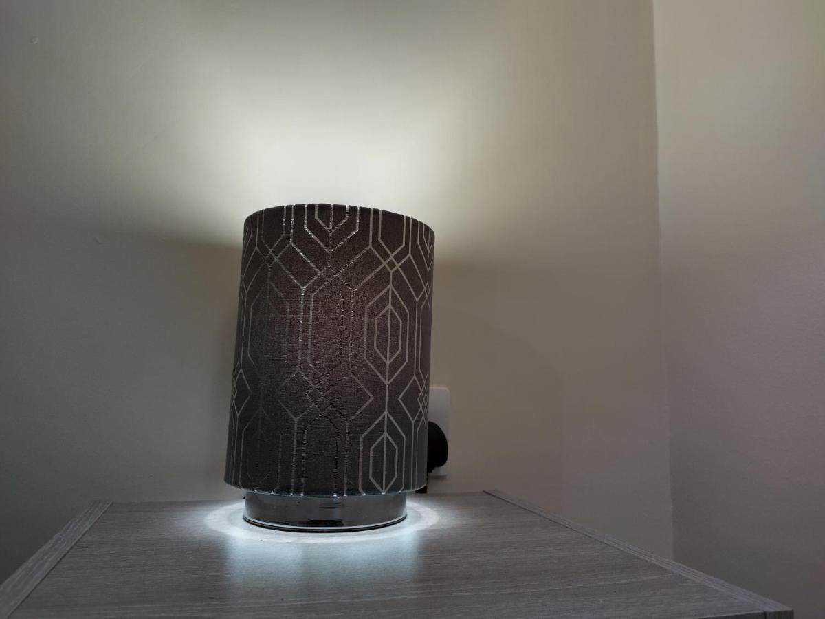 Queens Holiday Apartment Pembroke Dock Luaran gambar