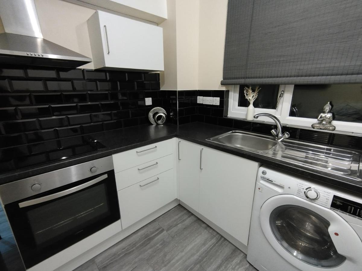 Queens Holiday Apartment Pembroke Dock Luaran gambar
