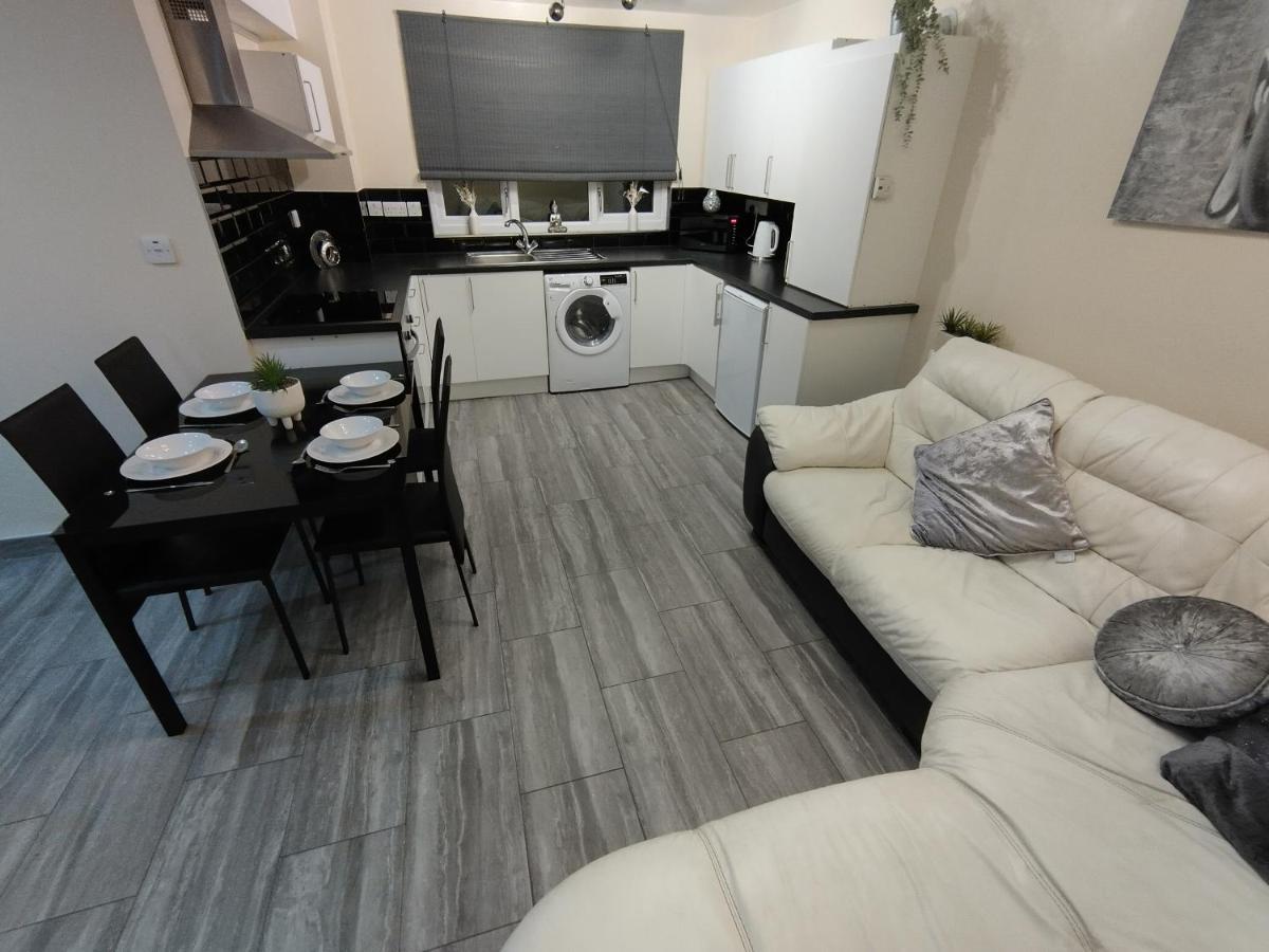 Queens Holiday Apartment Pembroke Dock Luaran gambar