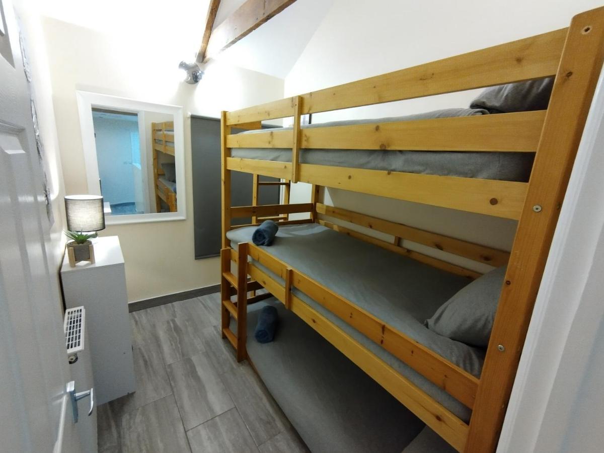 Queens Holiday Apartment Pembroke Dock Luaran gambar
