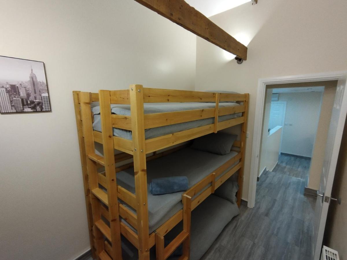 Queens Holiday Apartment Pembroke Dock Luaran gambar