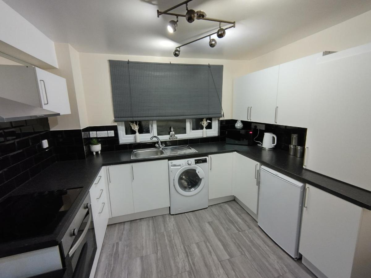 Queens Holiday Apartment Pembroke Dock Luaran gambar