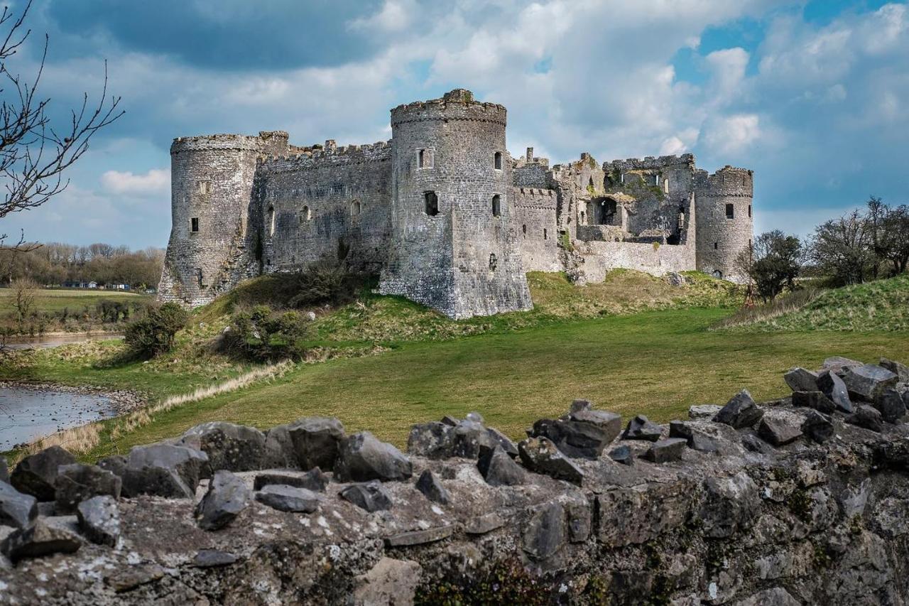 Queens Holiday Apartment Pembroke Dock Luaran gambar